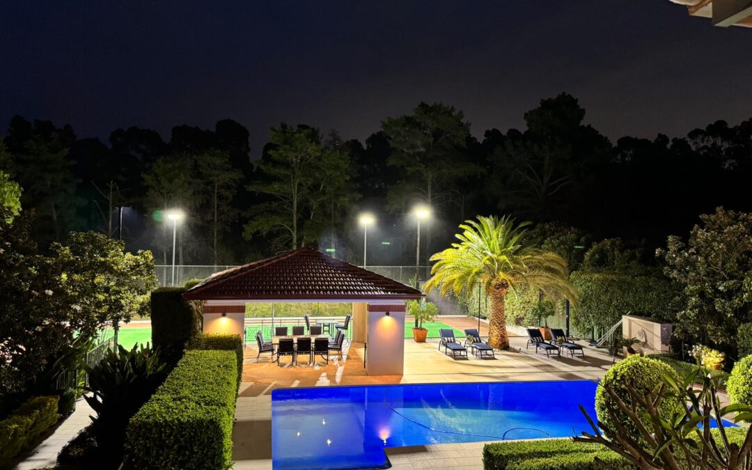 Residential Tennis Court – Abbotsbury